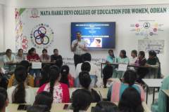 Debate-Competition-Under-Mentor-Mentee-Activity-Artificial-Intelligence-VS-Natural-Intelligence-2